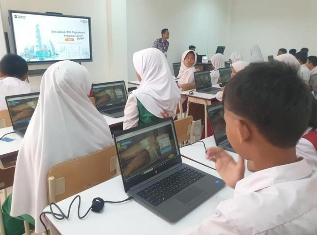 Pelatihan Literasi Digital Sekolah